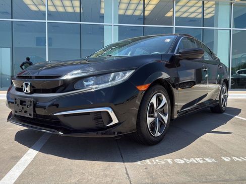 Used 2019 Honda Civic LX image 2
