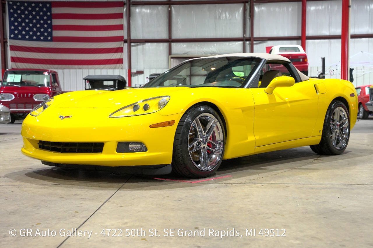 Used 2007 Chevrolet Corvette Convertible w/ Performance Package RWD image 20