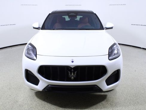 Used 2023 Maserati Grecale Modena image 2