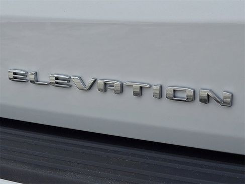 New 2026 GMC Yukon Elevation image 12