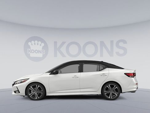 Used 2021 Nissan Sentra SR w/ SR Premium Package image 4