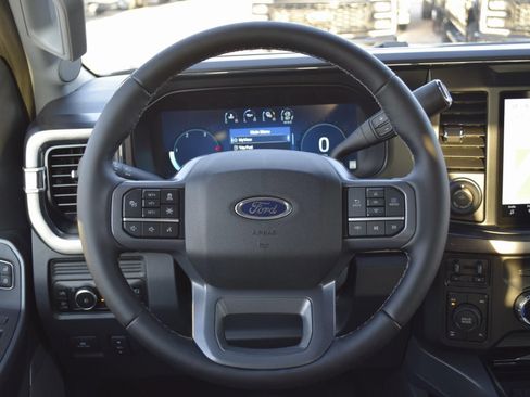 New 2026 Ford F250 Lariat w/ Lariat Premium Package image 8