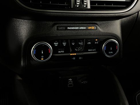 Used 2025 Ford Escape Active image 19