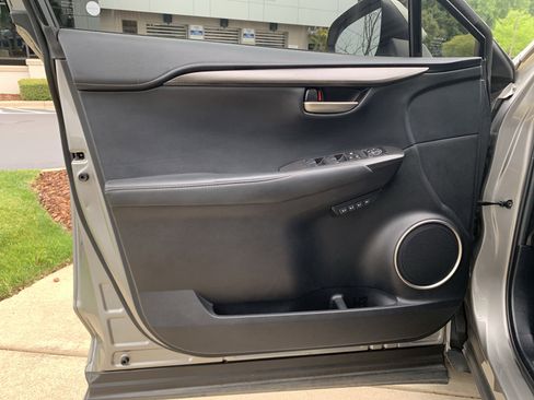 Used 2015 Lexus NX 300h FWD w/ Comfort Package image 14