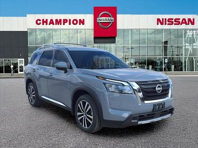 New 2025 Nissan Pathfinder Platinum w/ Cargo Package