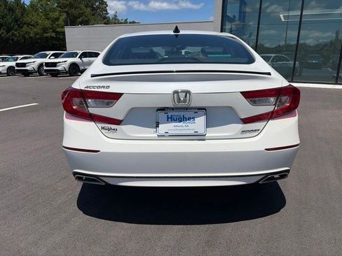 Used 2022 Honda Accord Sport image 5