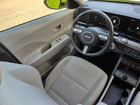 Used 2024 Hyundai Kona SEL FWD image 42