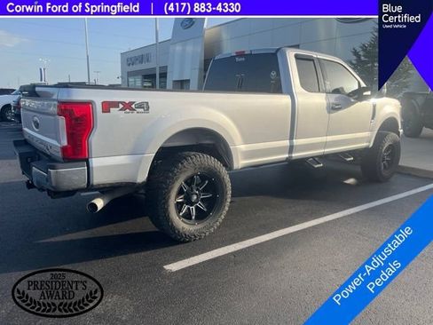 Used 2017 Ford F250 XLT w/ XLT Premium Package AWD/4WD image 6
