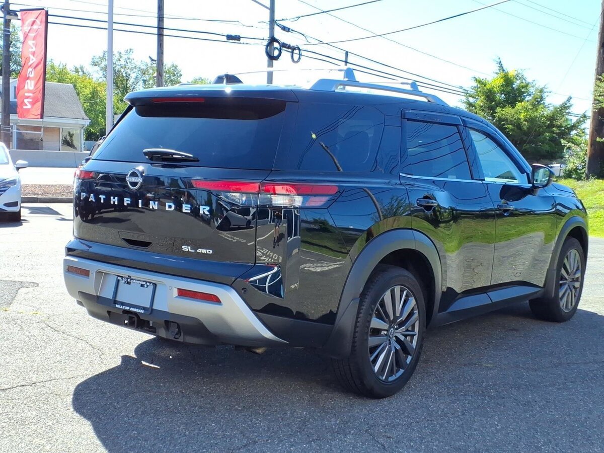 Used 2023 Nissan Pathfinder SL w/ SL Premium Package AWD/4WD image 5