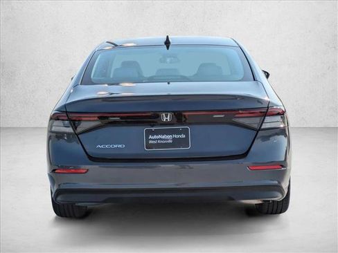 New 2025 Honda Accord SE image 7