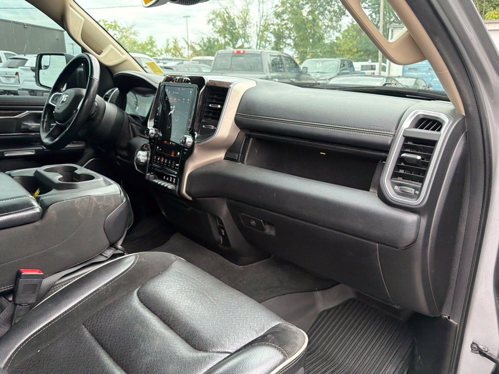 Used 2020 RAM 1500 Laramie AWD/4WD image 15