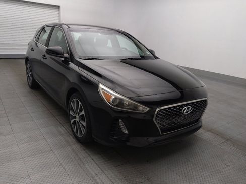 Used 2018 Hyundai Elantra GT image 13