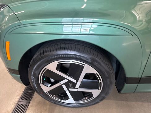 New 2026 Hyundai Ioniq 9 Calligraphy image 9