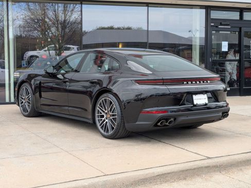 New 2026 Porsche Panamera 4 image 3