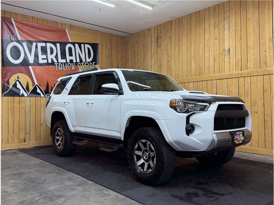Used 2018 Toyota 4Runner TRD Off-Road AWD/4WD image 1