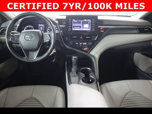 Used 2021 Toyota Camry SE image 18