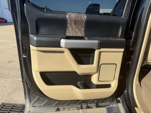 Used 2019 Ford F250 Lariat w/ Lariat Ultimate Package image 12