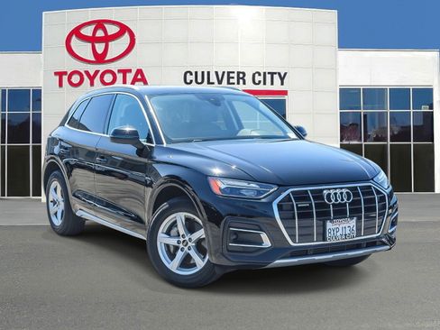 Used 2021 Audi Q5 2.0T Premium w/ Convenience Package AWD/4WD image 1