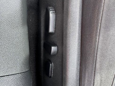 Used 2019 Nissan Altima 2.5 SV FWD image 12