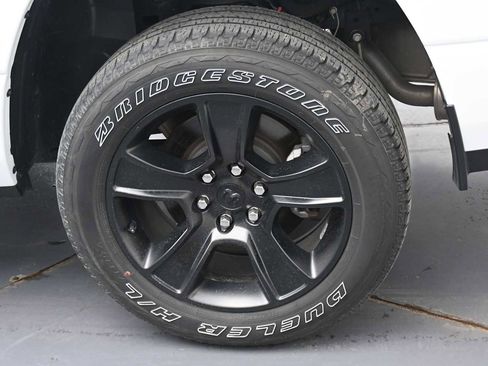 Used 2024 RAM 1500 Lone Star AWD/4WD image 5