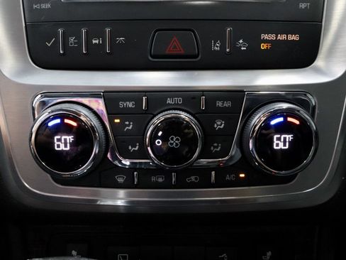 Used 2016 GMC Acadia SLT w/ Open Road Package FWD image 31