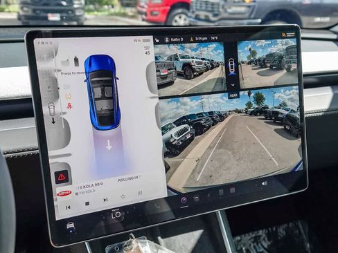 Used 2026 Tesla Model Y 2WD image 23