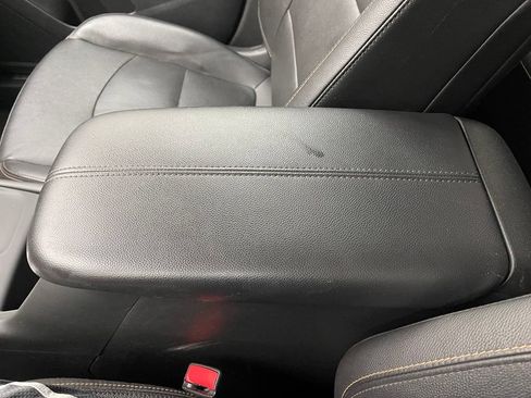 Used 2020 Chevrolet Equinox Premier FWD image 29