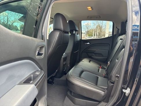 Used 2022 Chevrolet Colorado Z71 AWD/4WD image 15