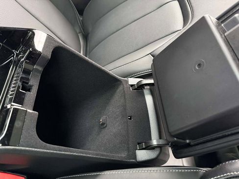 New 2025 Jeep Grand Cherokee L Overland w/ Trailer Tow Package image 35