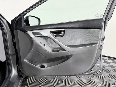 Used 2013 Hyundai Elantra GLS w/ Preferred Pkg FWD image 39