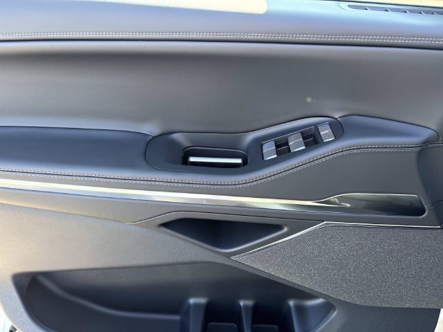 New 2027 Lincoln Navigator Reserve AWD/4WD image 20