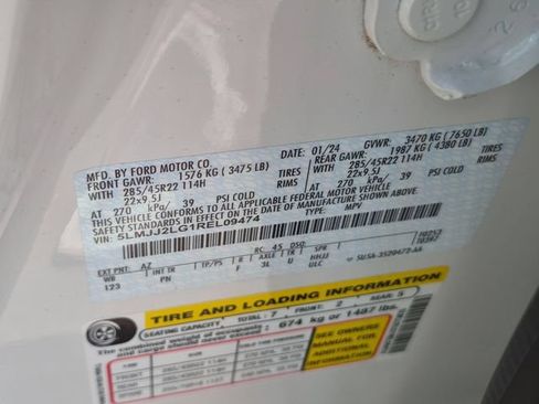 Certified 2024 Lincoln Navigator Reserve AWD/4WD image 37