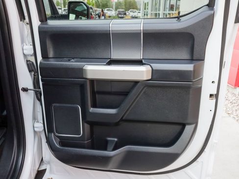 Used 2018 Ford F150 Lariat w/ Equipment Group 502A Luxury AWD/4WD image 30
