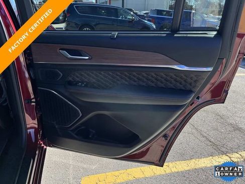 Certified 2024 Jeep Grand Cherokee L Summit w/ High Altitude Package image 22