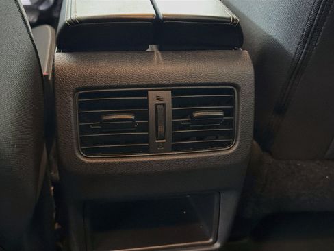 Used 2023 Nissan Rogue S FWD image 25