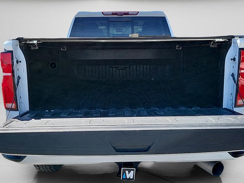 Used 2024 Chevrolet Silverado 3500 LTZ w/ LTZ Plus Package AWD/4WD image 28