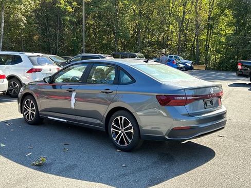 New 2025 Volkswagen Jetta Sport image 4