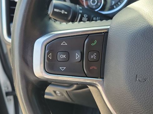 Used 2023 RAM 1500 Laramie AWD/4WD image 29