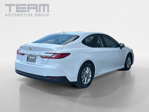 Used 2025 Toyota Camry LE FWD image 7