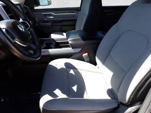 Used 2019 RAM 1500 Big Horn AWD/4WD image 11