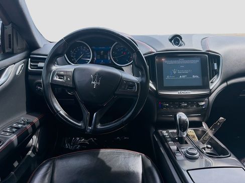 Used 2017 Maserati Ghibli S RWD image 21