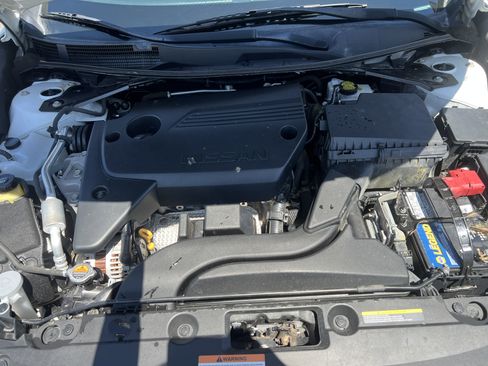 Used 2017 Nissan Altima 2.5 S FWD image 14