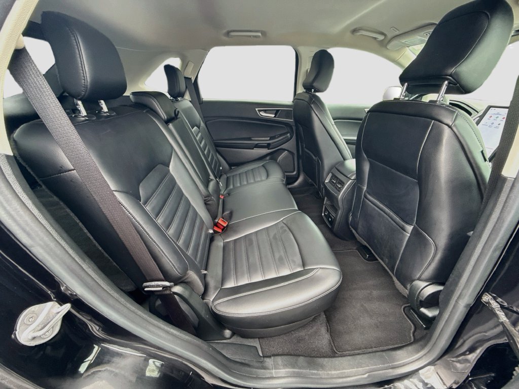 Used 2022 Ford Edge SEL w/ Convenience Package AWD/4WD image 32