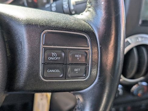 Used 2015 Jeep Wrangler Unlimited Sahara w/ Connectivity Group image 29
