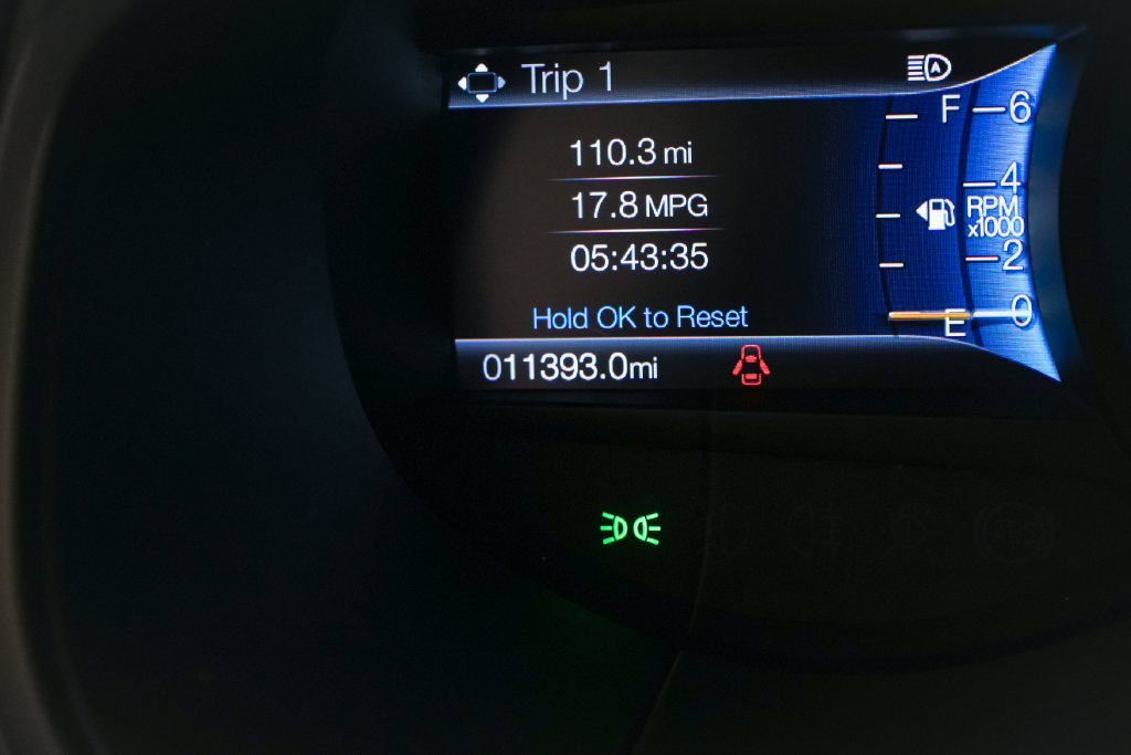 Certified 2024 Ford Edge Titanium w/ Equipment Group 301A AWD/4WD image 18