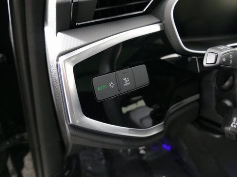 Certified 2025 Audi Q3 2.0T Premium Plus w/ Premium Plus Package image 15