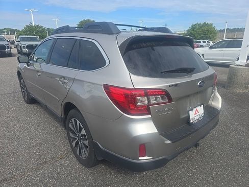 Used 2015 Subaru Outback 2.5i Limited image 7