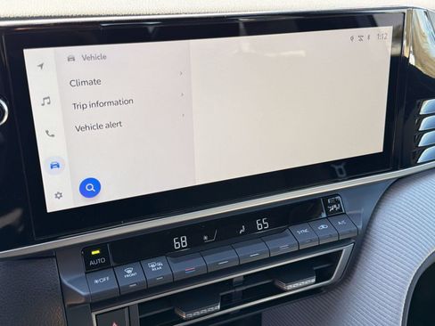 Used 2026 Toyota Camry SE w/ Multimedia Upgrade Package FWD image 22