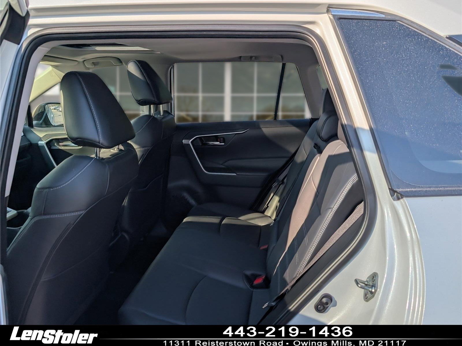Used 2023 Toyota RAV4 XLE Premium AWD/4WD image 15