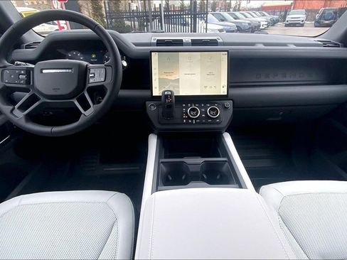 New 2026 Land Rover Defender 110 X-Dynamic SE image 5